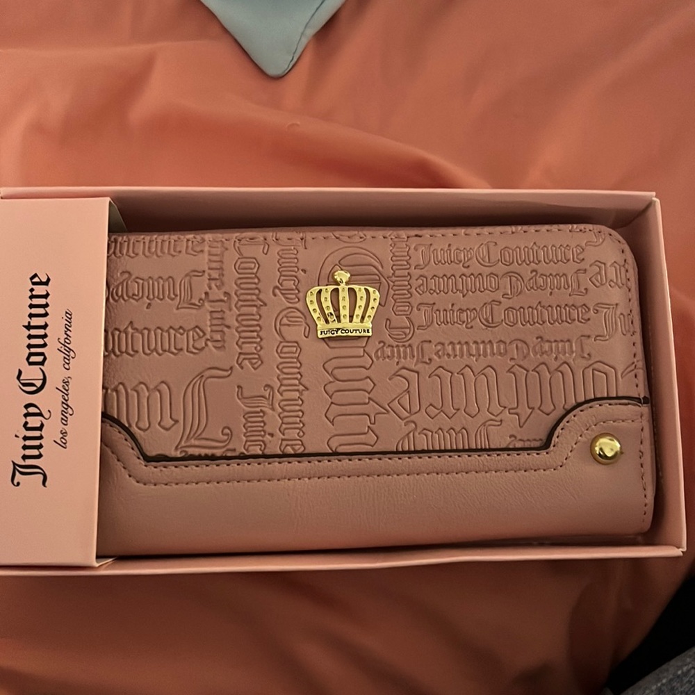 Juicy Couture wallet
